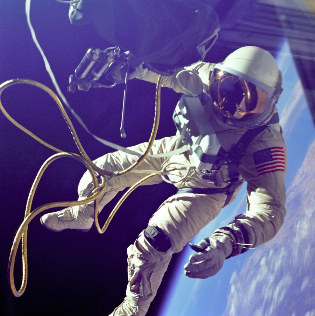 15 Ways Space Travel Changes the Human Body