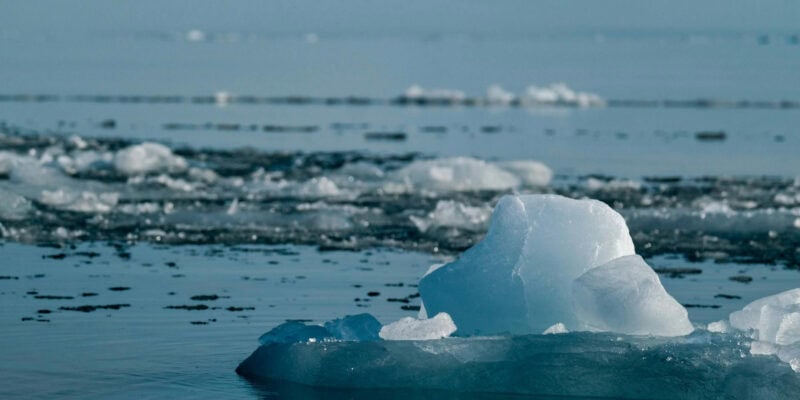 13 Bizarre Phenomena That Only Happen at the North Pole