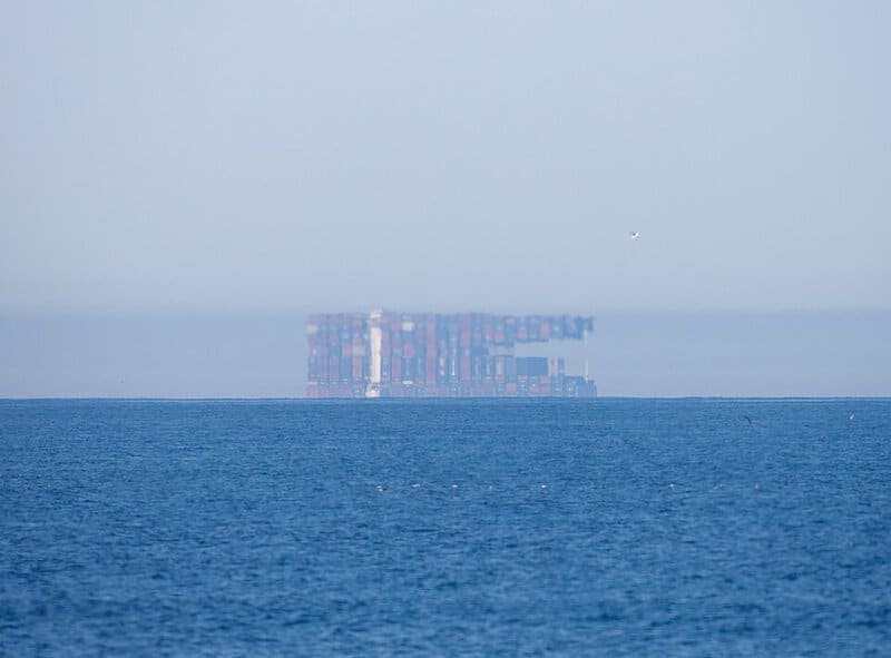 13 Bizarre Phenomena That Only Happen at the North Pole