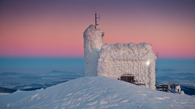 12 Extreme Cold Events That Completely Shattered Records