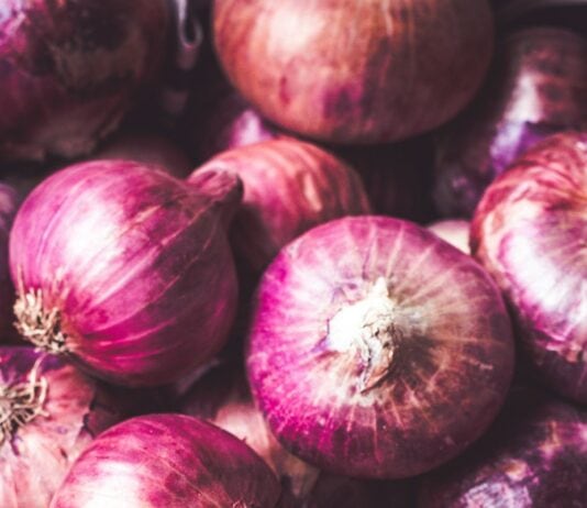 Health Benefits of Eating Onions: What the Science Actually Shows