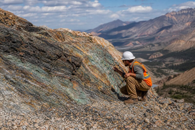How Ancient Subduction Zones Seeded Today’s Copper and Gold Deposits