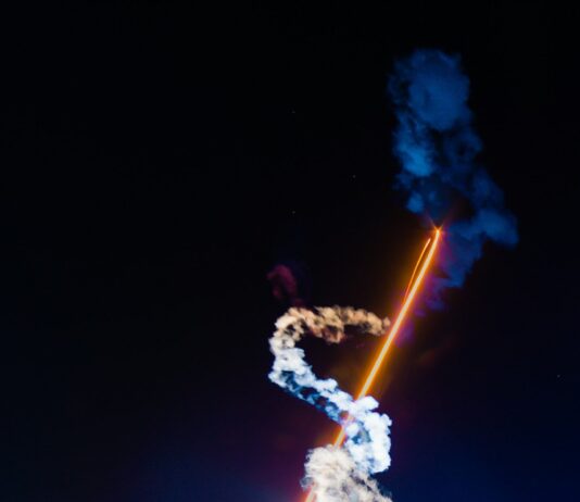 Why SpaceX Night Rocket Launches Glow: The Upper-Atmosphere Science