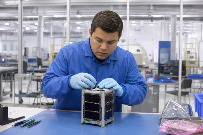 NASA Awards Satlantis U.S. a Commercial SmallSat Data Contract