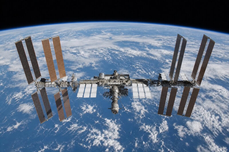 Why Launch Windows Are Measured in Seconds: Orbital Mechanics Explained