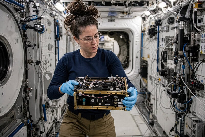 NASA’s Cold Atom Lab Creates Bose-Einstein Condensates on the ISS
