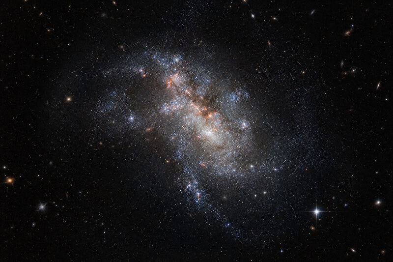 Hubble Shows How a Dwarf Galaxy Cleared the Early Universe’s Hydrogen Fog