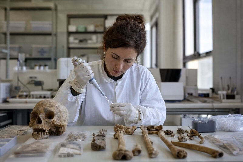 Ancient DNA From Medieval Sicily Reveals 1,000 Years of Genetic Diversity