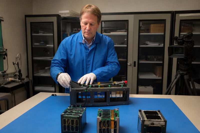 NASA Awards Satlantis U.S. a Commercial SmallSat Data Contract