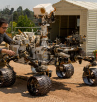8 Engineering Breakthroughs Behind NASA’s New Wheel-Lifting Rover
