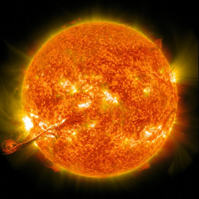 Parker Solar Probe Finds Surprise Particle Accelerator in Sun’s Corona