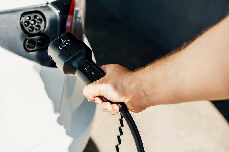 Georgia 7th in EV Chargers, but Central Georgia Has Almost None