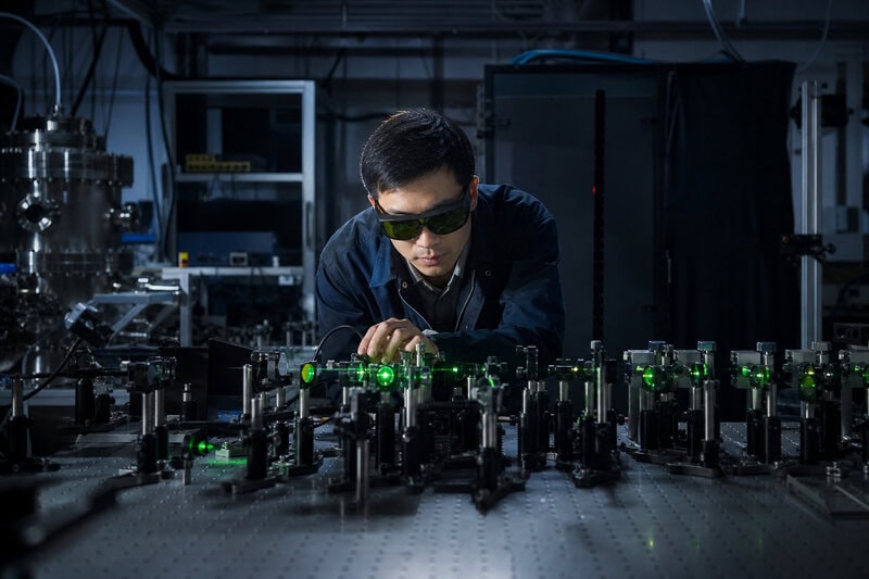 Quantum Networking Explained: Why Hacking It Breaks Physics
