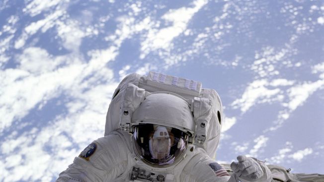NASA Astronauts Answer Student Questions: What They Really Ask