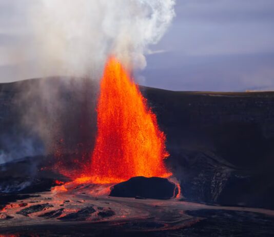 Kīlauea Live Cam: Watch Earth’s Most Active Volcano Erupt in Real Time
