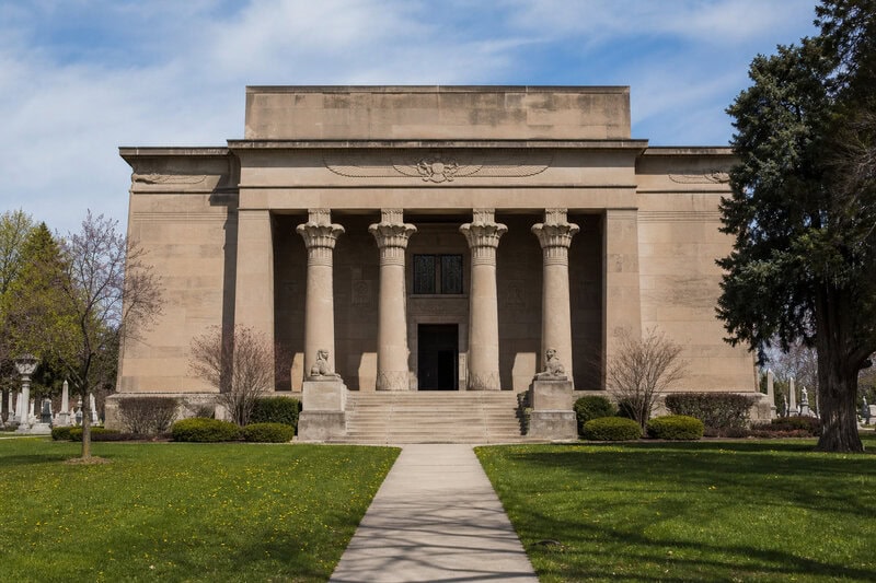 Egyptian Revival Architecture Hid in Plain Sight Across Chicago