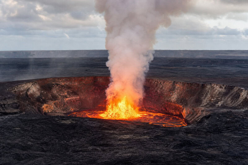 Kīlauea Live Cam: Watch Earth’s Most Active Volcano Erupt in Real Time