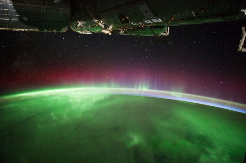 Aurora Borealis Colors Explained: Which Gas Makes Each Hue