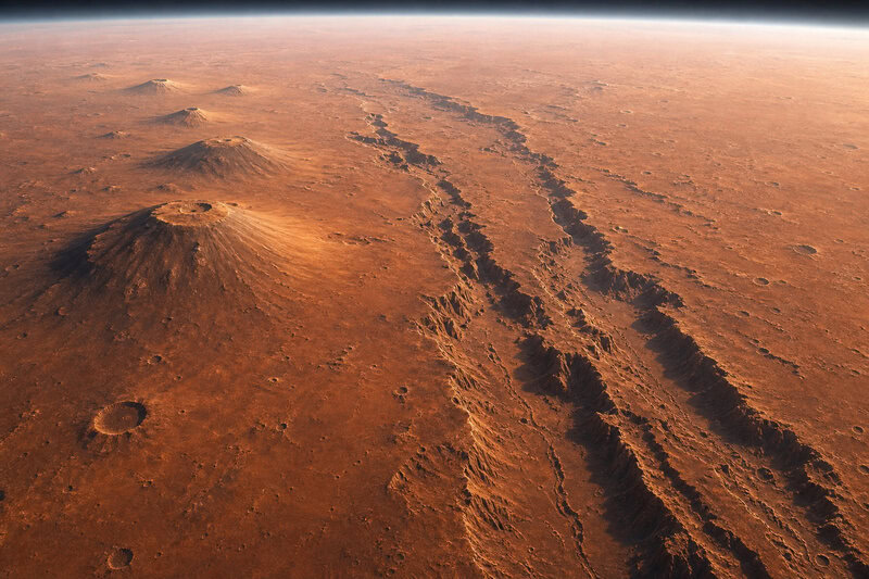 Valles Marineris: Mars’s Canyon Is 10× Longer Than the Grand Canyon