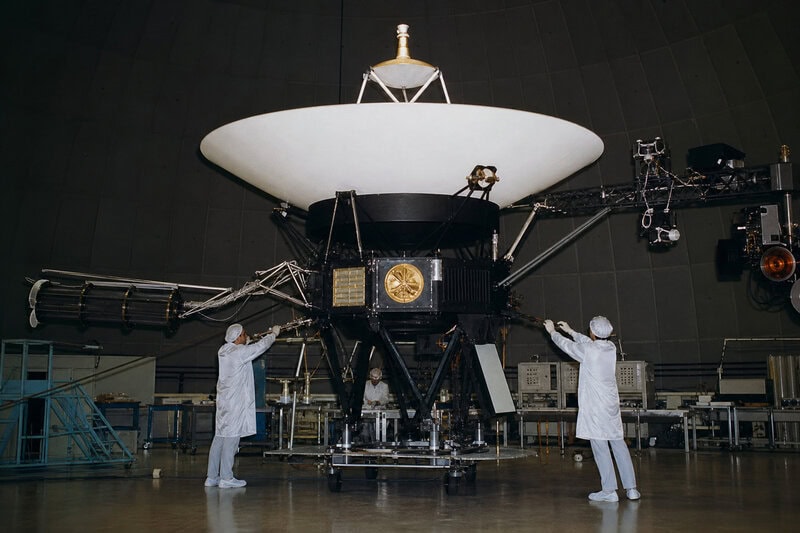 Voyager 1 Reaches One Light-Day from Earth at 2:16 a.m., November 18, 2026