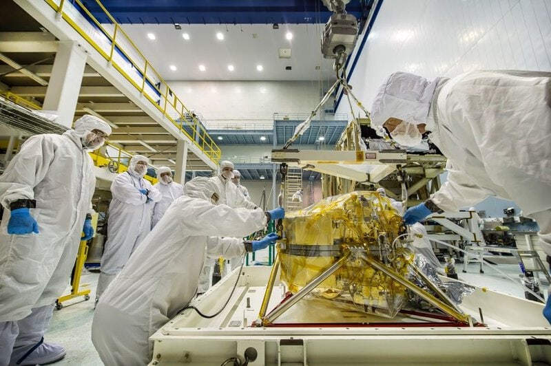 Extragalactic Astronomy: JWST Found Massive Galaxies That Shouldn’t Exist Yet
