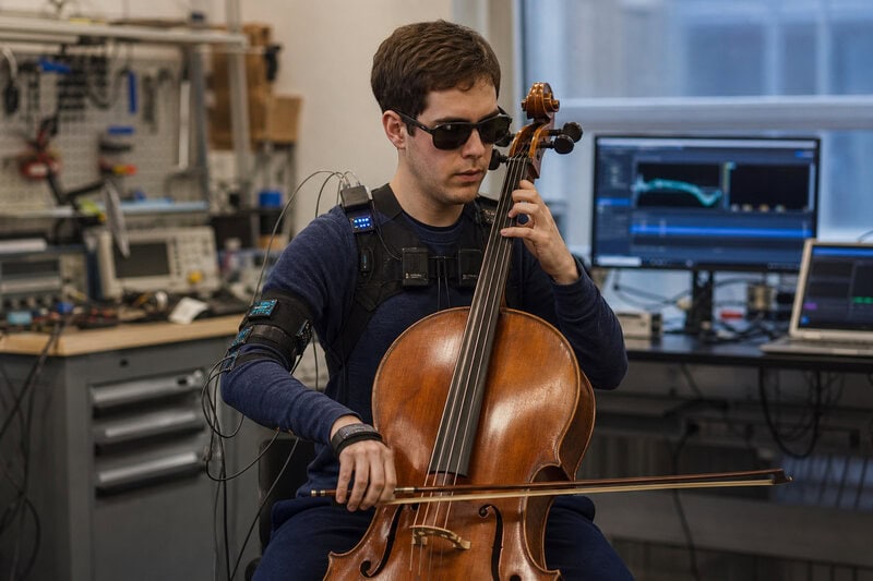 Blind Musicians Learn Strings by Touch — Science Is Now Designing for That