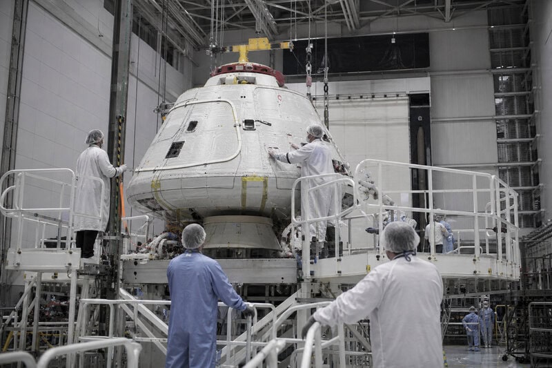 NASA’s Orion Capsule Joins at Kennedy Space Center to Face 5,000°F Reentry