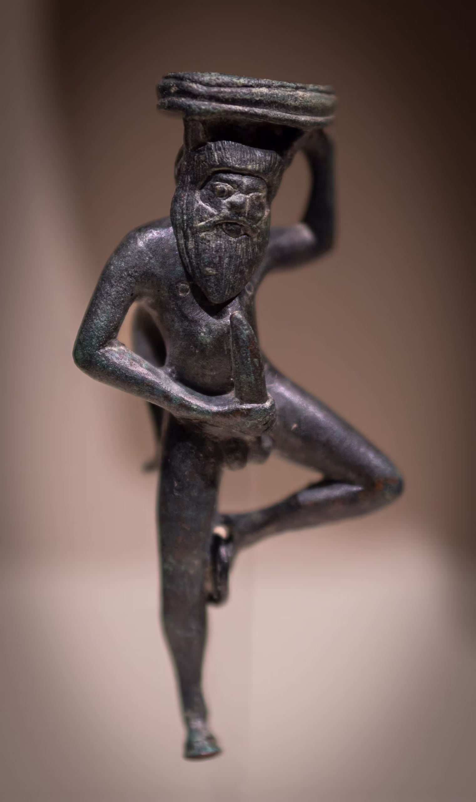 Ancient Yemeni Artifacts Keep Surfacing at Auction &mdash; Looted or Lost?
