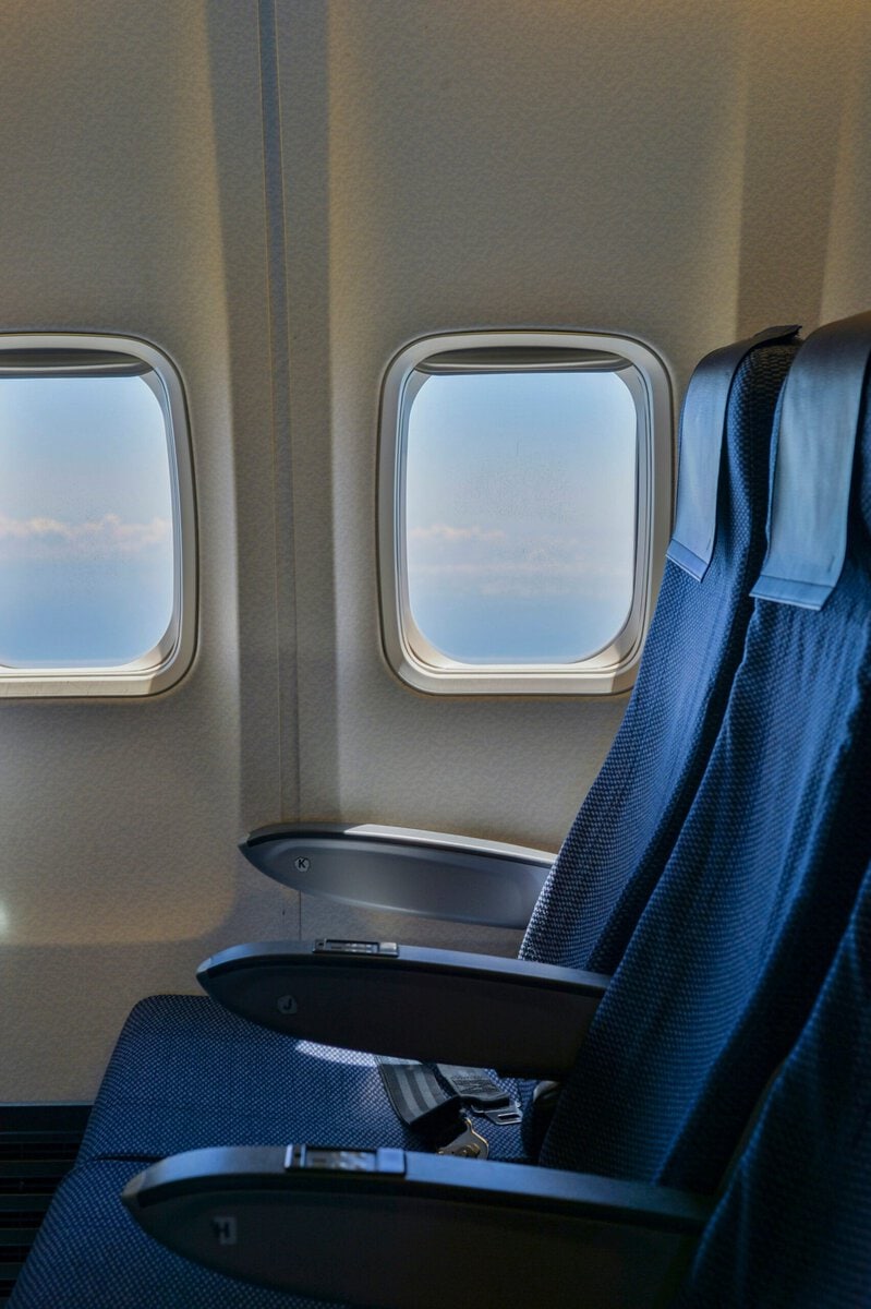 What Flying at 30,000 Feet Actually Does to Your Body, Per New Research