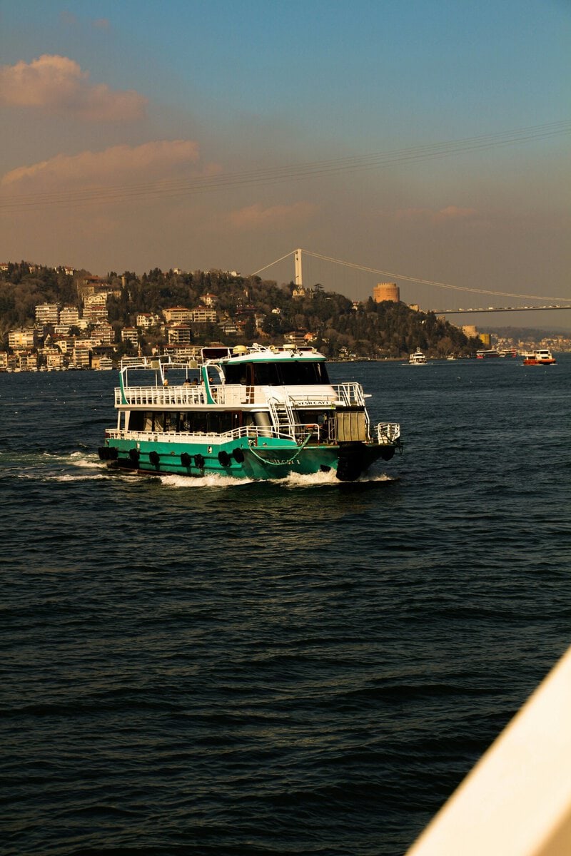 Global Shipping Chokepoints: 5 Straits That Could Crash the Economy