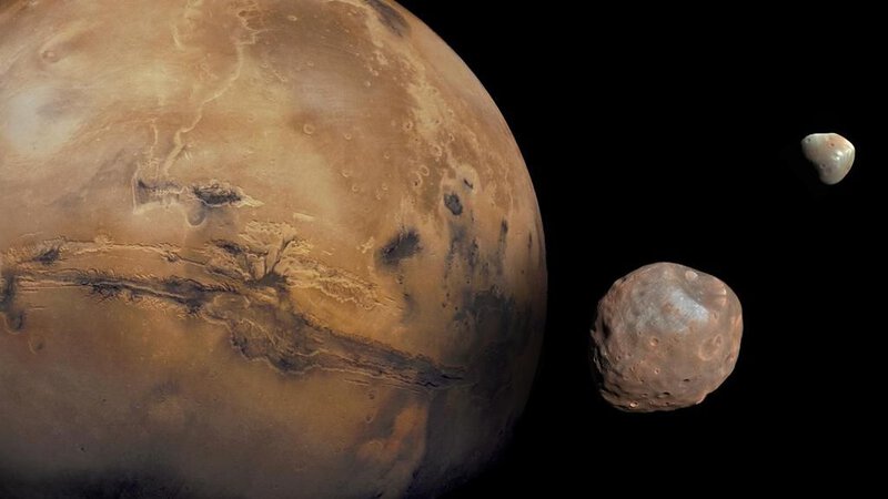 Phobos Is Cracking Apart as It Spirals Toward Mars &mdash; Here’s Why