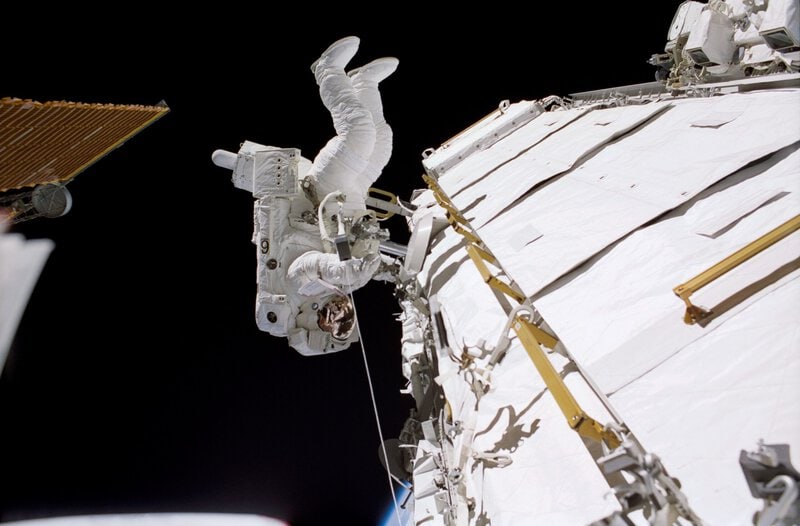 NASA EVA Suit Keeps Astronauts Alive for Exactly 8 Hours &mdash; Here’s How