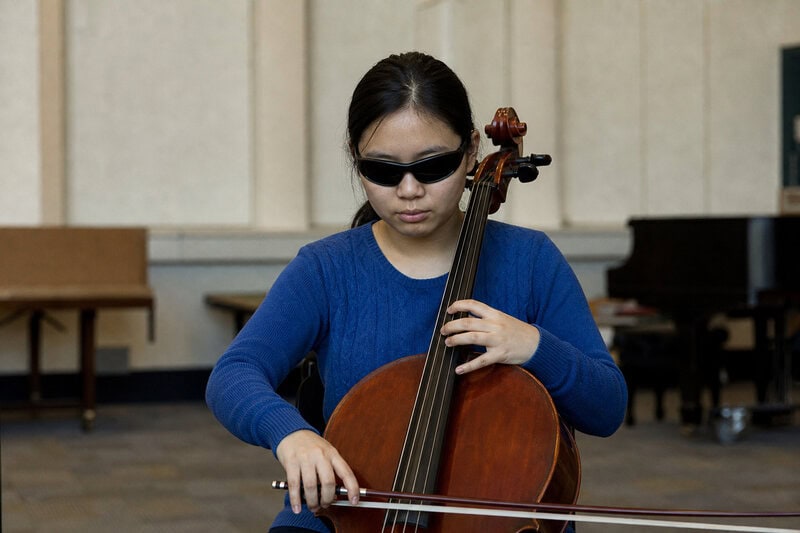 Blind Musicians Learn Strings by Touch — Science Is Now Designing for That