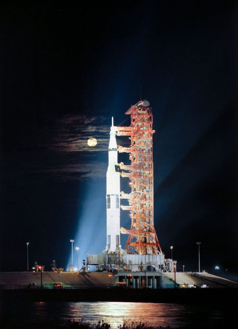 NASA’s 2028 Moon Landers Dropped Orbital Refueling to Hit the Deadline